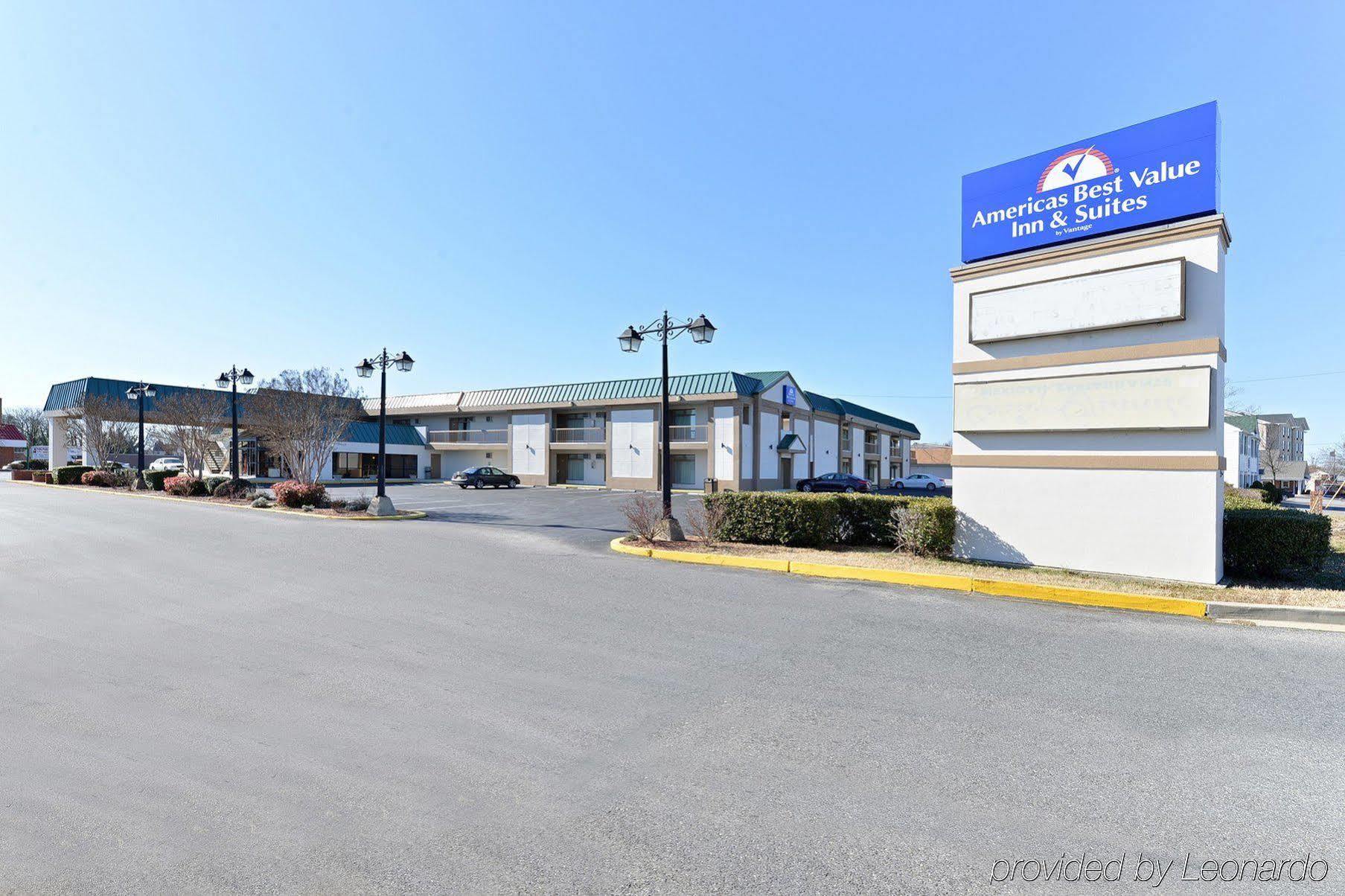 Days Inn Lexington Park Eksteriør bilde