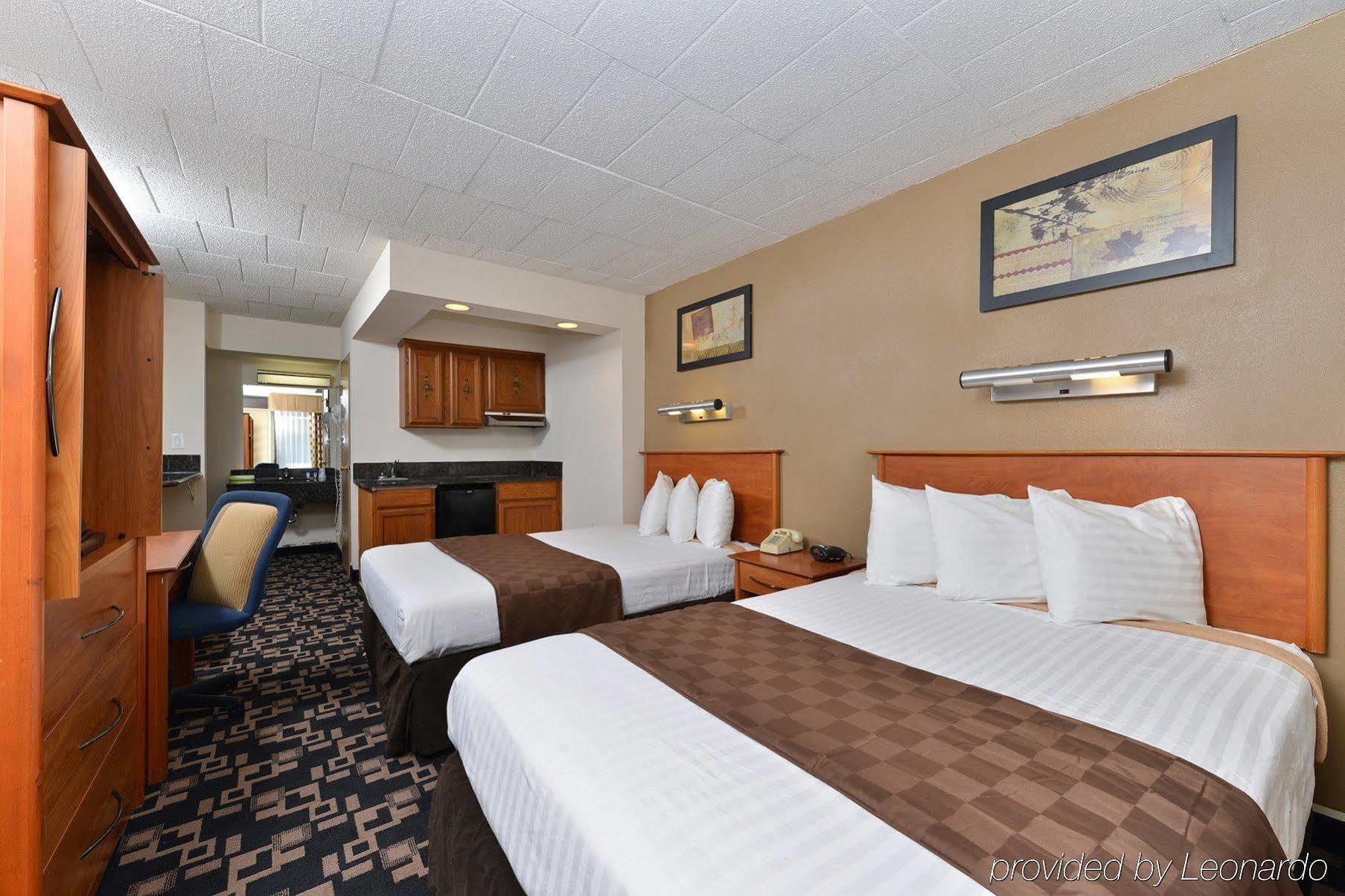 Days Inn Lexington Park Eksteriør bilde