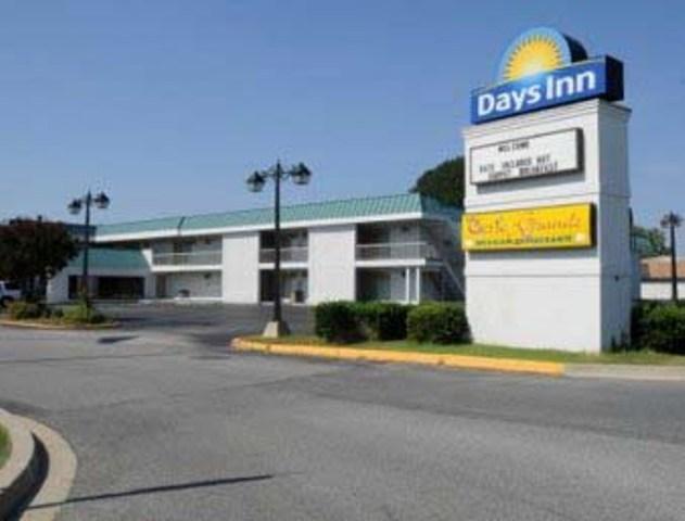 Days Inn Lexington Park Eksteriør bilde