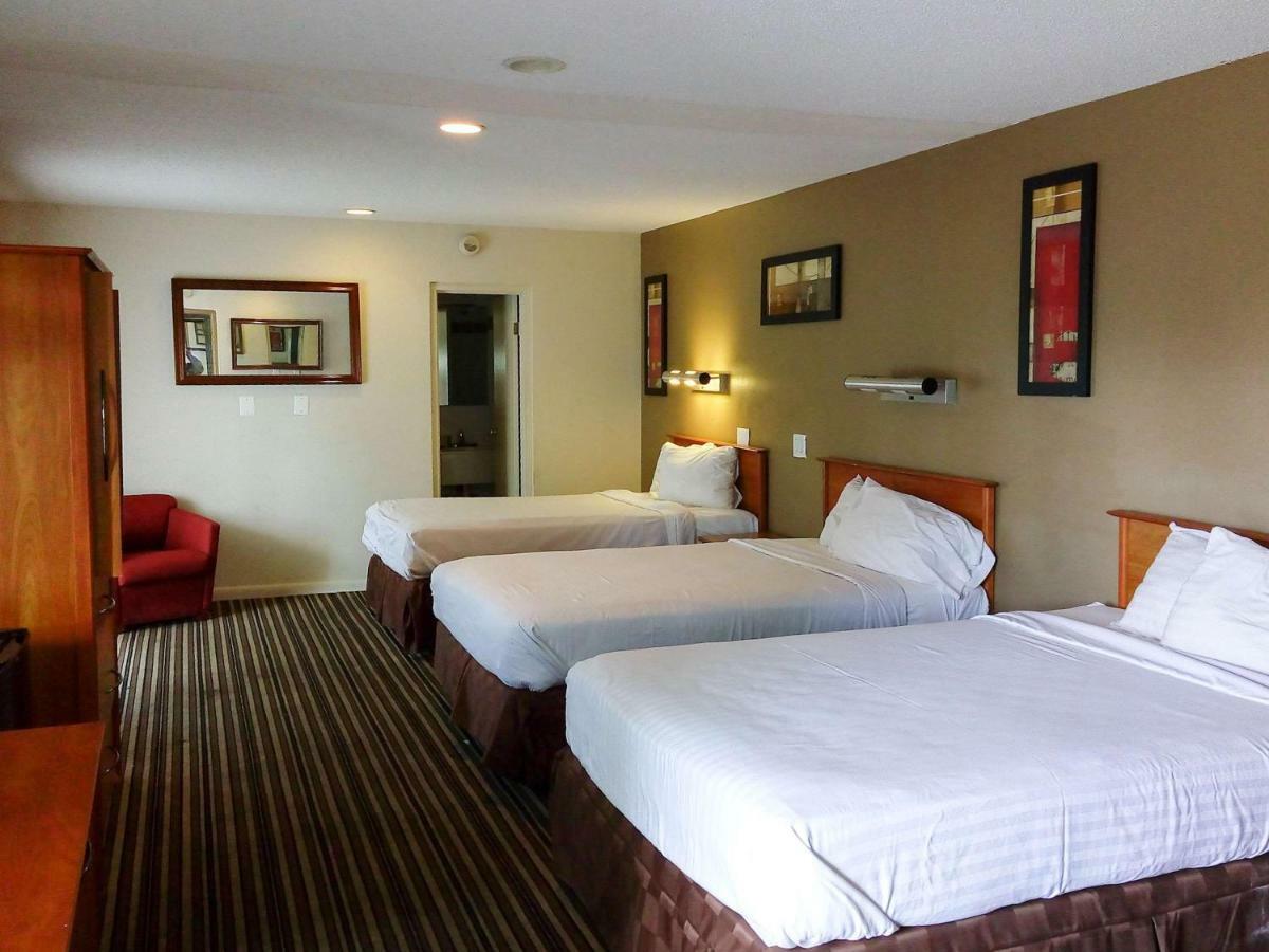 Days Inn Lexington Park Eksteriør bilde